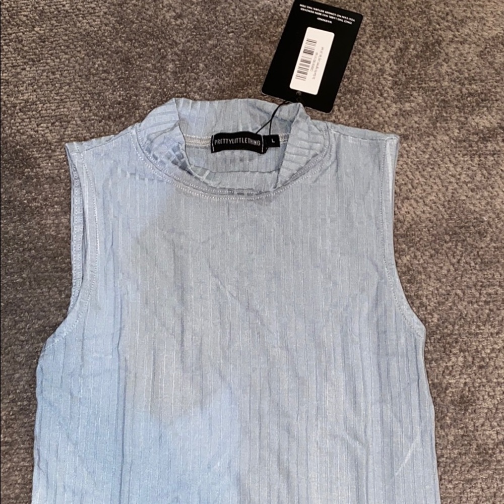 PrettyLittleThing Rib High Neck Top - Picture 4 of 8
